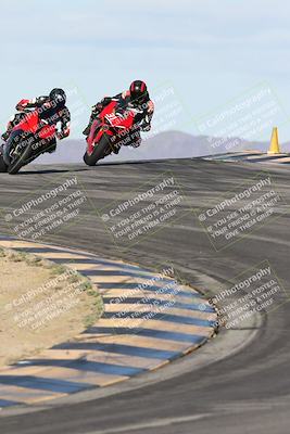 media/Nov-16-2025-Race Pace (Sun) [[8c5fa54630]]/Verified Riders/1-Turns 9 and 10 (925am)/